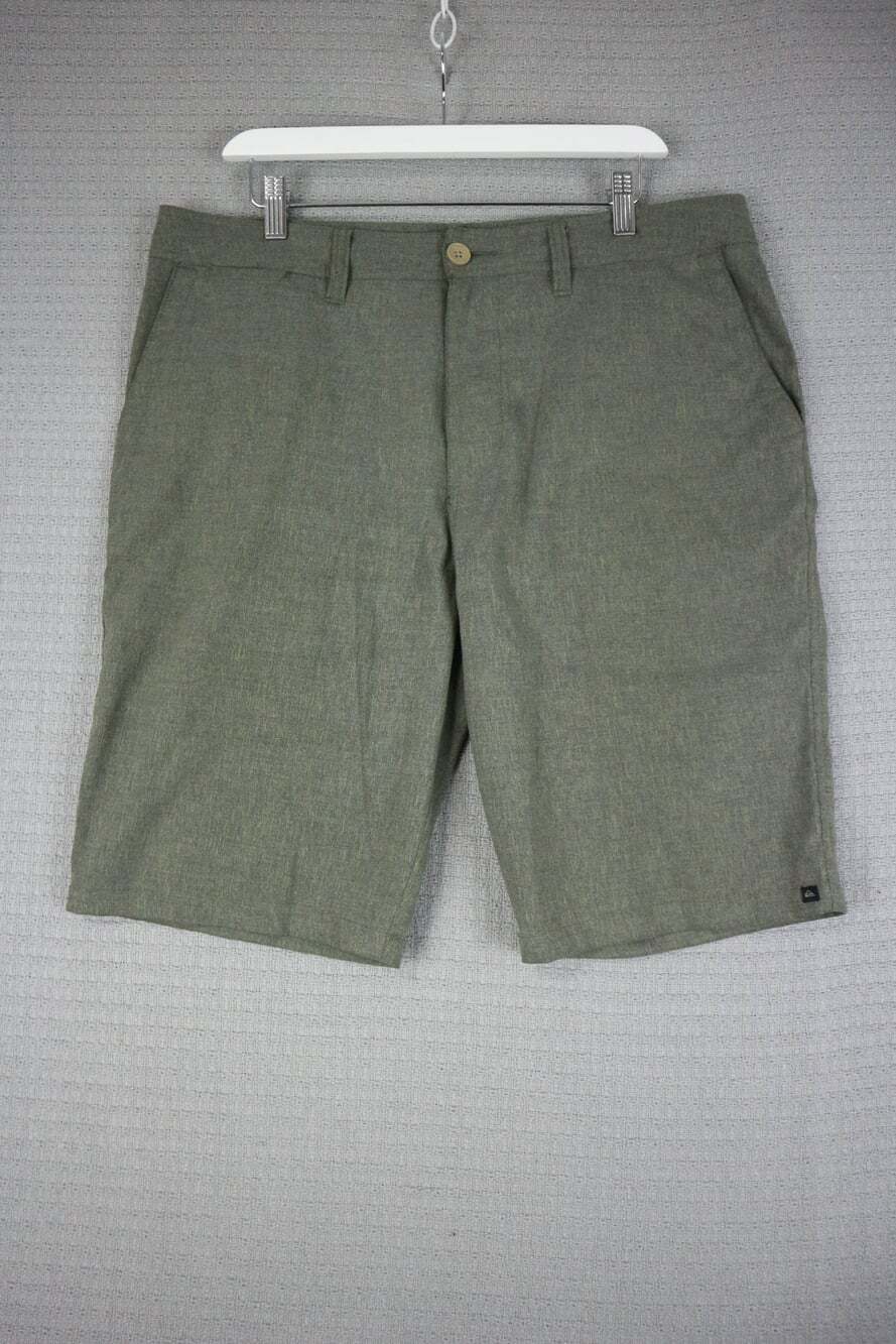 Quiksilver Casual Shorts Khaki Olive Mens 34W